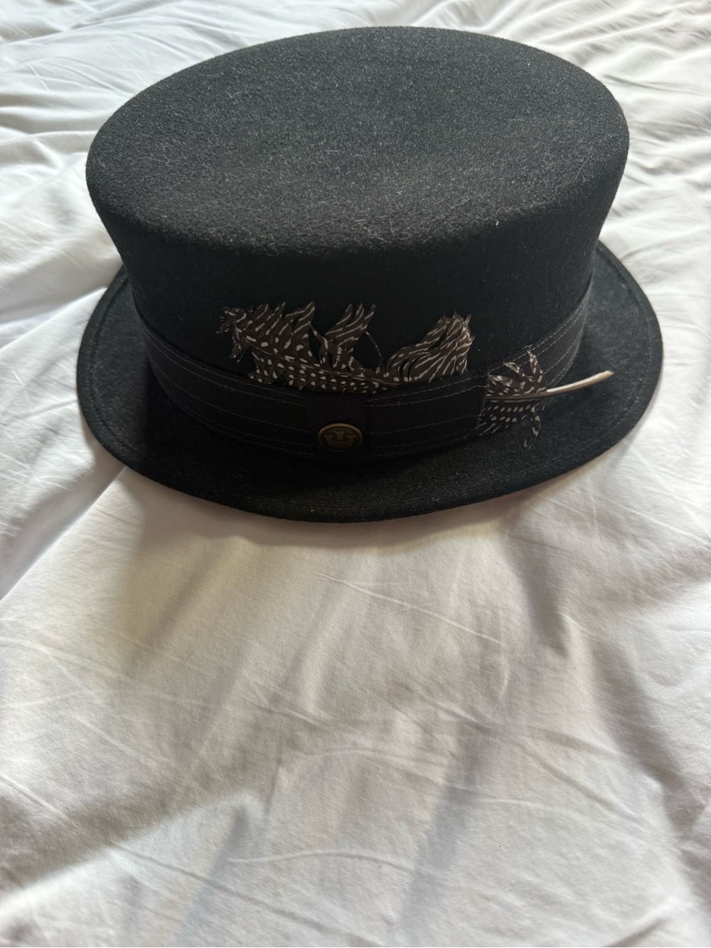 Goorin Brothers Black Felt Top Hat with Feather Trim 100% wool. Very cool hat!